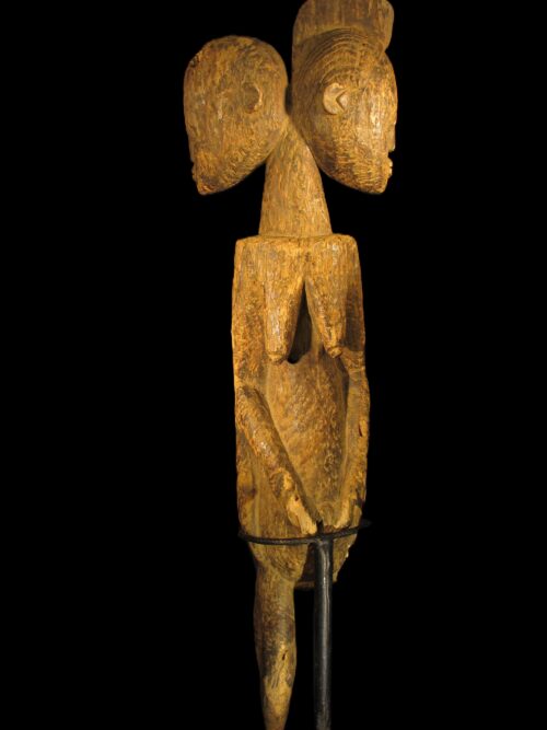 Skulptur eines Ahnenpaares