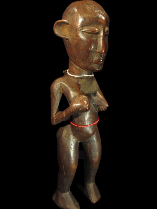 Stehende weibliche Figur
